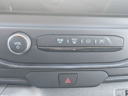 New 2026 Ford Transit 250 148 Medium Roof w/ Load Area Protection Package image 15