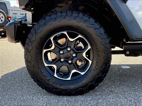 Used 2022 Jeep Wrangler Unlimited Rubicon 4xe w/ Cold Weather Group image 7