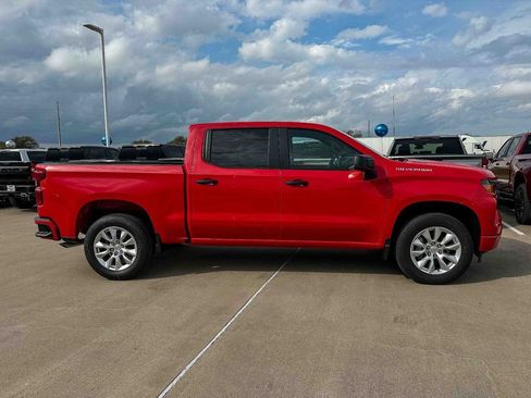 Used 2026 Chevrolet Silverado 1500 Custom RWD image 5