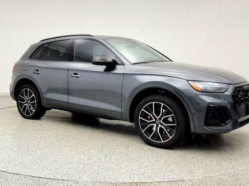 Used 2022 Audi SQ5 Prestige AWD/4WD image 3