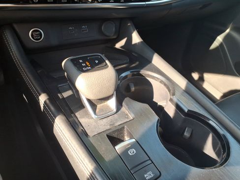 Certified 2023 Nissan Rogue SL w/ SL Premium Package FWD image 24