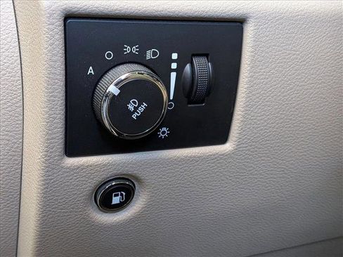 Used 2015 Jeep Grand Cherokee Limited w/ Trailer Tow Group IV image 11