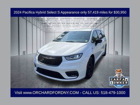 Used 2024 Chrysler Pacifica Limited FWD image 1