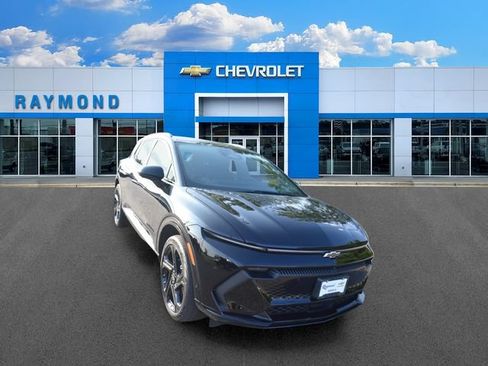 Used 2024 Chevrolet Equinox EV RS AWD/4WD image 9