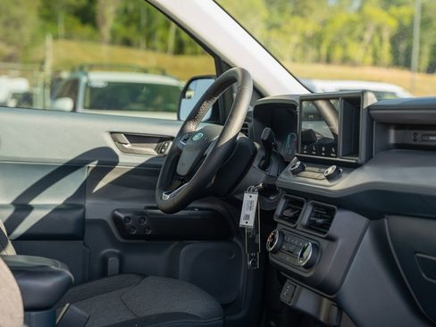 Certified 2024 Ford Maverick XLT w/ XLT Luxury Package FWD image 12