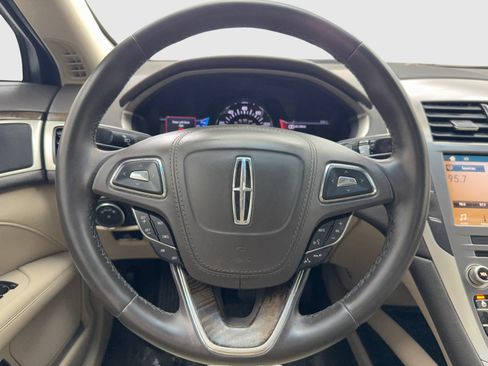 Used 2017 Lincoln MKZ Select w/ Select Plus Package FWD image 19