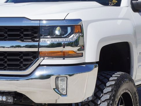 Used 2018 Chevrolet Silverado 1500 LT w/ All Star Edition image 2