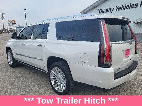 Used 2019 Cadillac Escalade ESV Platinum AWD/4WD image 17