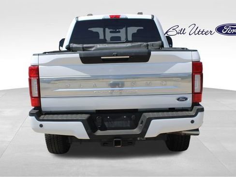 Used 2022 Ford F250 Platinum w/ FX4 Off-Road Package AWD/4WD image 6