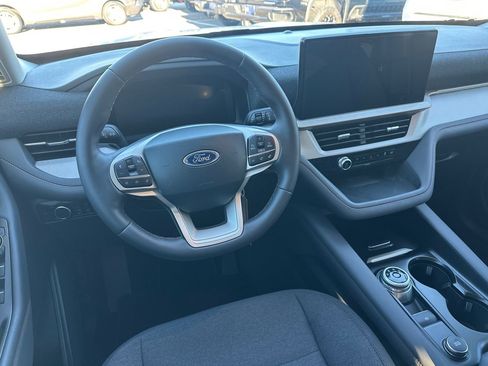 New 2025 Ford Explorer Active image 46