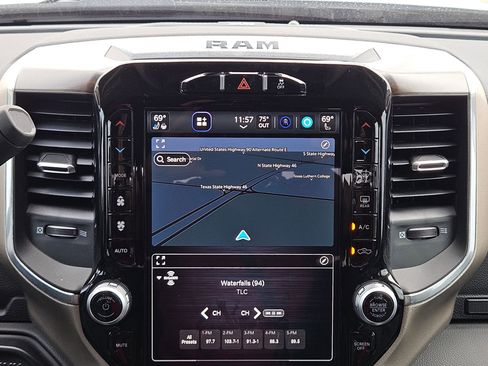 Used 2024 RAM 2500 Laramie image 17