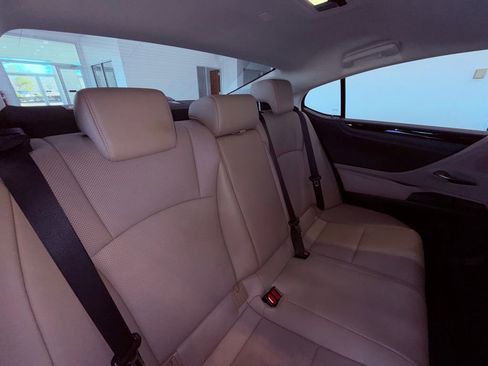 Certified 2021 Lexus ES 350 w/ Premium Package image 15