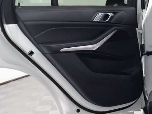 Used 2023 BMW X5 sDrive40i w/ Premium Package image 13