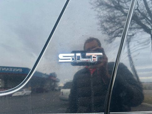 Used 2012 GMC Yukon SLT w/ SLT-2 Equipment Package image 5