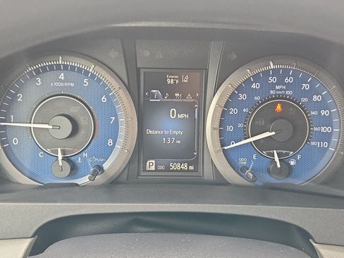 Used 2018 Toyota Sienna LE FWD image 32