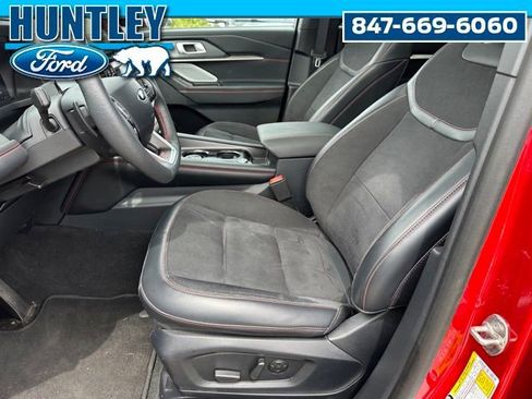 Used 2025 Ford Explorer ST AWD/4WD image 23
