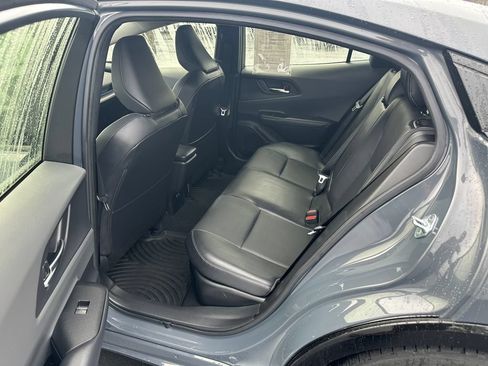 Used 2023 Toyota Prius XLE FWD image 14