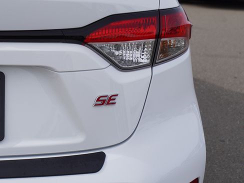 Used 2024 Toyota Corolla SE image 10