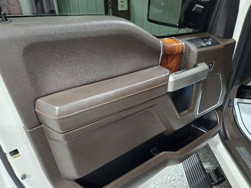 Used 2017 Ford F150 King Ranch w/ Equipment Group 601A Luxury AWD/4WD image 12