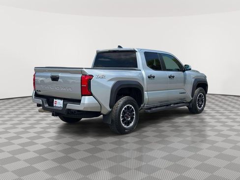 Used 2024 Toyota Tacoma TRD Off-Road AWD/4WD image 7