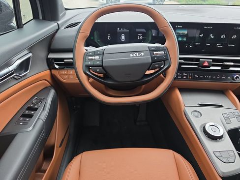 New 2026 Kia Sportage X-Line AWD/4WD image 14