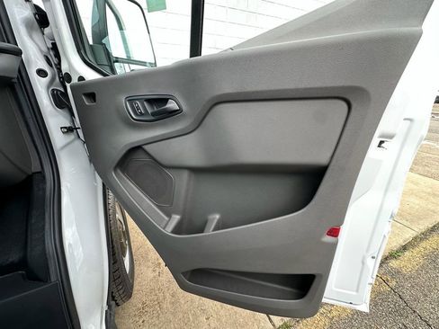 New 2026 Ford Transit 250 148 Medium Roof RWD image 21