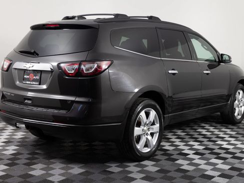 Used 2017 Chevrolet Traverse LT w/ True North Edition AWD/4WD image 7