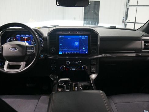 Certified 2022 Ford F150 XLT w/ Equipment Group 302A High image 19