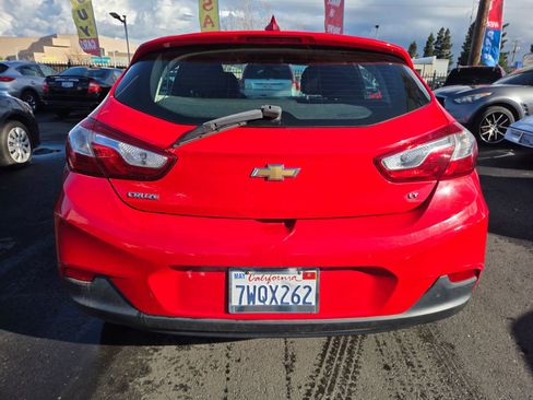 Used 2017 Chevrolet Cruze LT w/ Convenience Package image 3