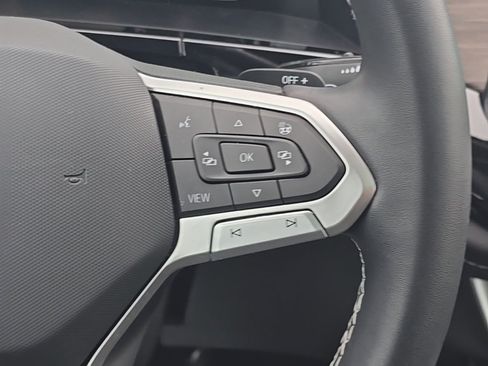 Used 2024 Volkswagen Atlas SEL image 32