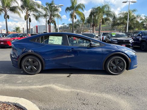 New 2026 Toyota Prius Plug-In Hybrid image 6