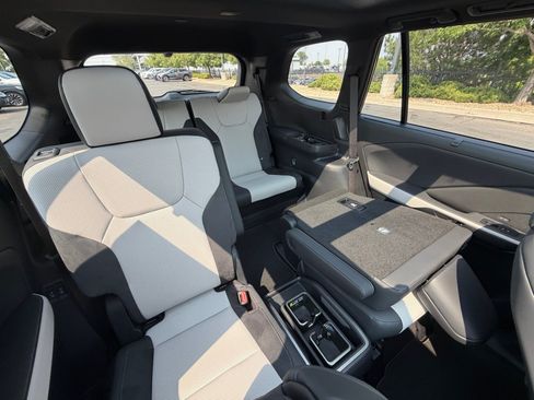 New 2026 Lexus TX 500h AWD image 18
