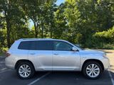 Used 2010 Toyota Highlander Limited image 3