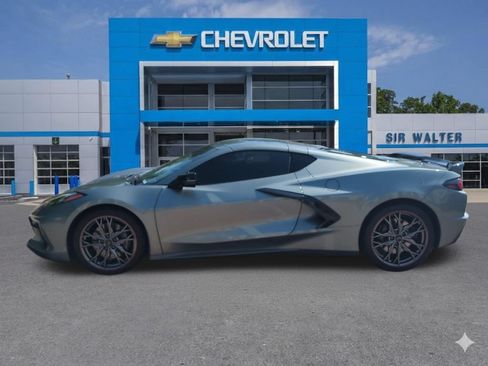 Used 2024 Chevrolet Corvette Stingray Preferred Cpe w/ Z51 Performance Package RWD image 2