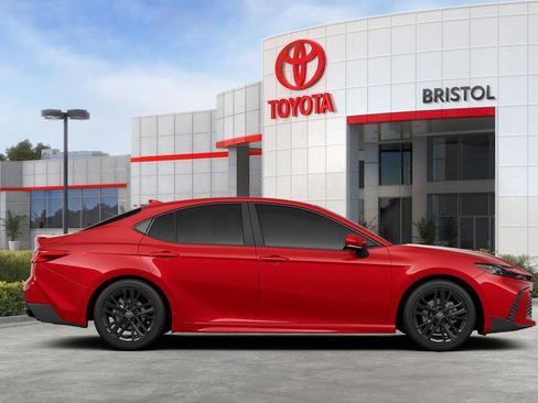 New 2026 Toyota Camry SE FWD image 41