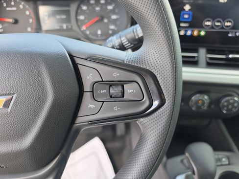 New 2026 Chevrolet Trax LS w/ LS Convenience Package FWD image 30