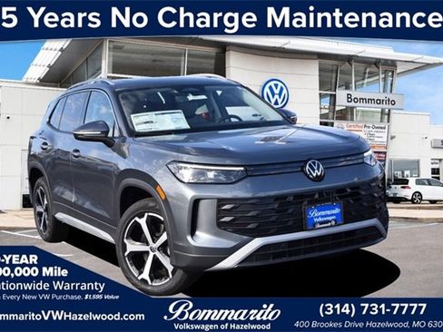 New 2026 Volkswagen Tiguan SE image 1