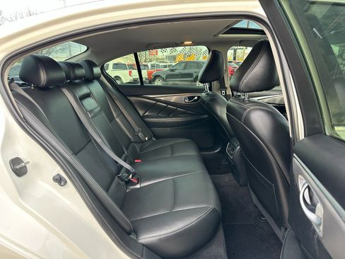 Used 2016 INFINITI Q50 Premium w/ Driver Assistance Package image 13