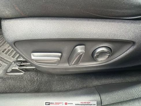 Used 2021 Toyota RAV4 XLE image 15