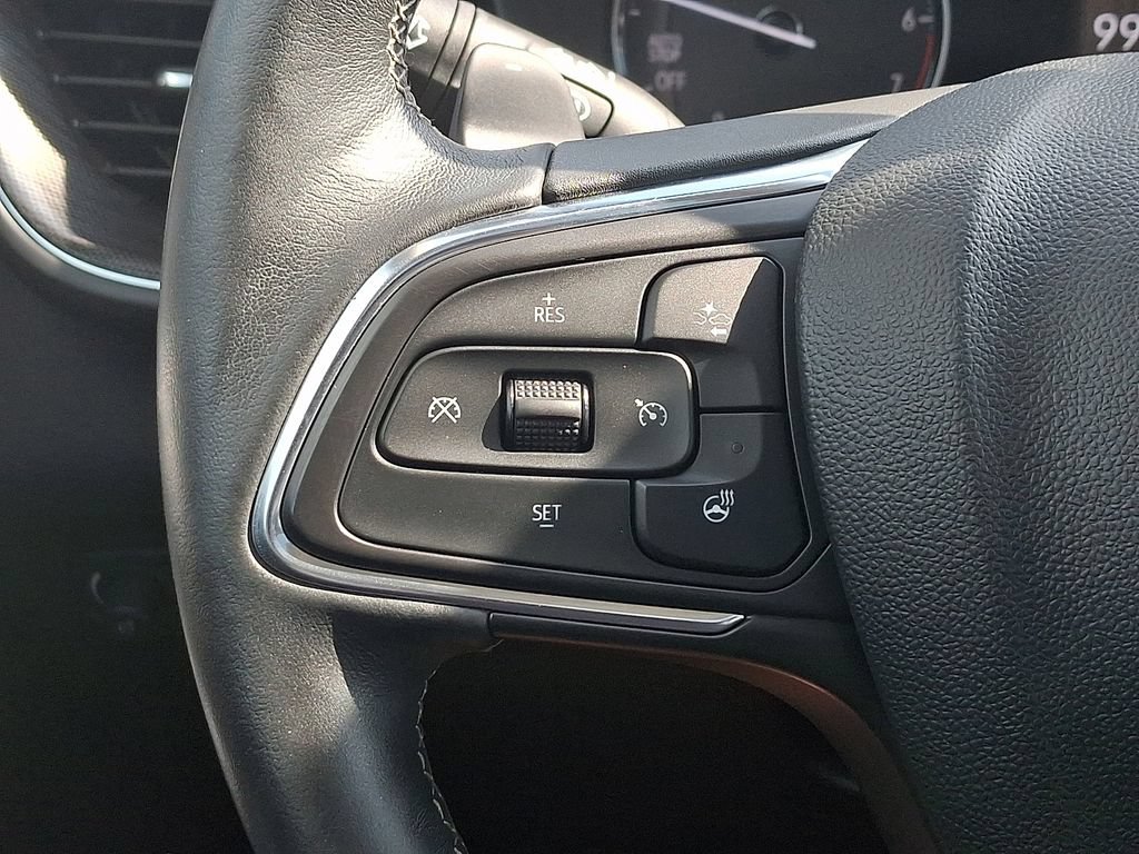 Used 2021 Buick Envision Essence w/ Technology Package I AWD/4WD image 26