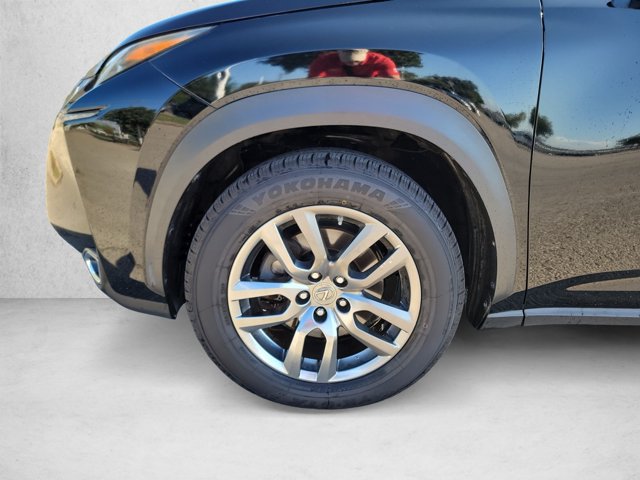 Used 2016 Lexus NX 200t AWD w/ Premium Package image 28
