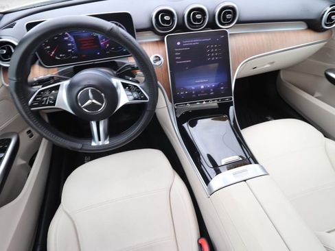 Used 2024 Mercedes-Benz C 300 Sedan image 9