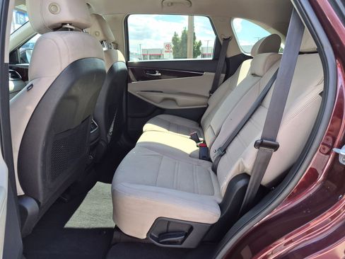 Used 2017 Kia Sorento LX FWD image 27
