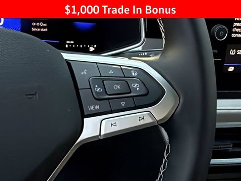 New 2026 Volkswagen Taos SE FWD image 21