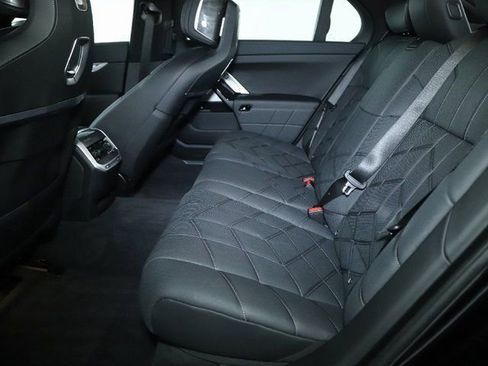 Certified 2025 BMW i7 xDrive60 image 15