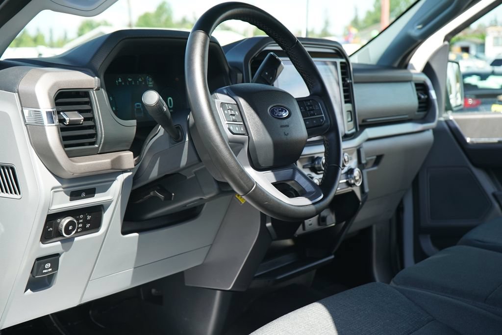 Used 2025 Ford F150 XLT w/ Equipment Group 301A Standard AWD/4WD image 18