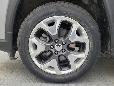 Used 2019 Jeep Compass Limited image 31