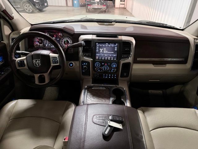 Used 2018 RAM 2500 Longhorn w/ Longhorn Southfork Package AWD/4WD image 39
