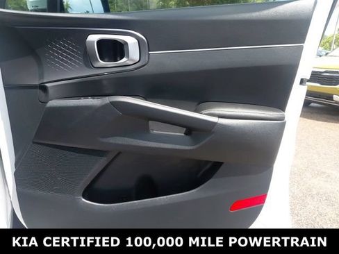 Used 2023 Kia Sorento LX FWD image 25