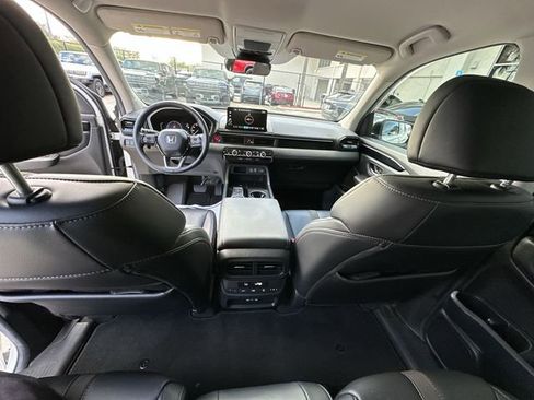 Used 2025 Honda Pilot EX-L image 30